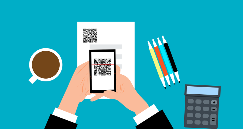 Free qr code scan smartphone vector